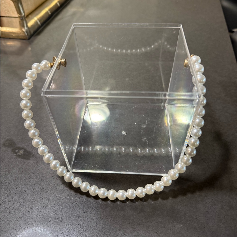 Elegant Acrylic & Pearl Flower girl Basket with Gold Accents - Picture 3 of 3